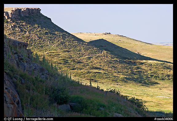 Cliffs, Head-Smashed-In Buffalo Jump. Alberta, Canada (color)