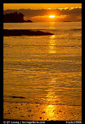 Sunset, Half-moon bay. Pacific Rim National Park, Vancouver Island, British Columbia, Canada (color)