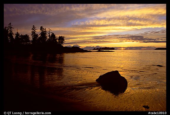 Rock and bay at sunset, Half-moon bay. Pacific Rim National Park, Vancouver Island, British Columbia, Canada