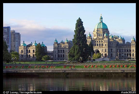 Legistlative buildings and welcome to Victoria flower decor, morning. Victoria, British Columbia, Canada