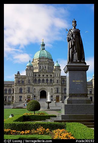 Queen Victoria and parliament building. Victoria, British Columbia, Canada (color)