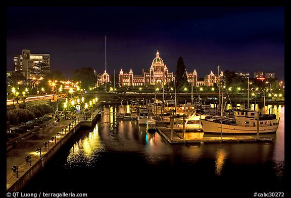 Inner harbor and parliament at night. Victoria, British Columbia, Canada