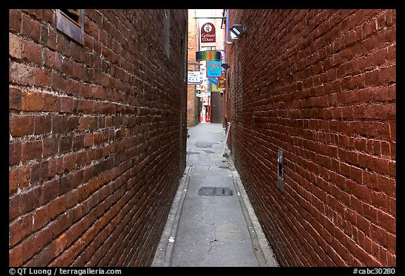 Fan Tan Alley, Chinatown. Victoria, British Columbia, Canada (color)