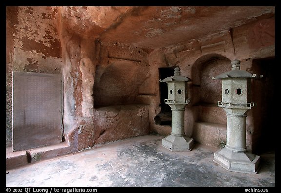 Burial site. Leshan, Sichuan, China