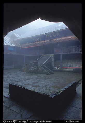 Courtyard inside  Xiangfeng temple. Emei Shan, Sichuan, China