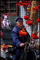 Lantern seller. Chengdu, Sichuan, China
