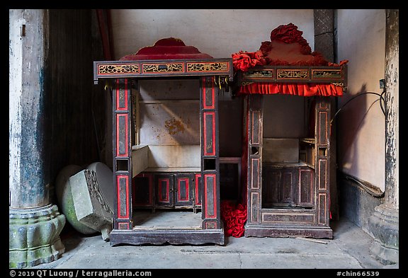 Kiosks, Zhuimu Tang. Xidi Village, Anhui, China (color)