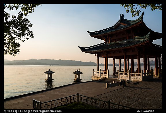 Imperial Pieer, Cuiguang Pavilion, West Lake. Hangzhou, China (color)