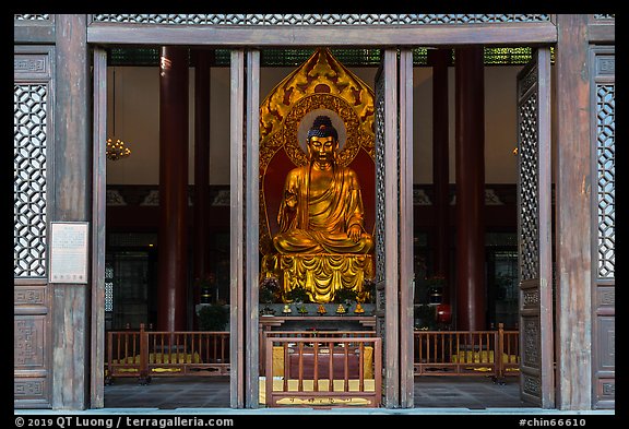 Buddha Statue, Upper Jingci Temple. Hangzhou, China (color)