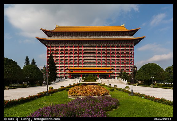 Grand Hotel, Zhongshan District. Taipei, Taiwan (color)