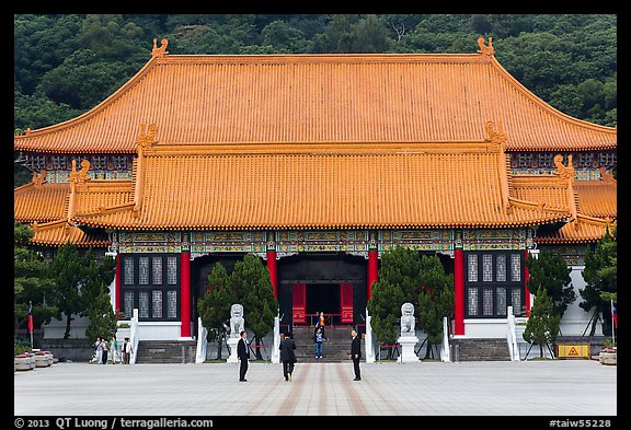 Main shrine, Martyrs Shrine. Taipei, Taiwan (color)
