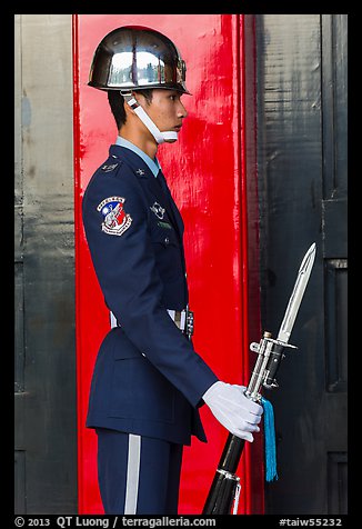 Sentry, Martyrs Shrine. Taipei, Taiwan