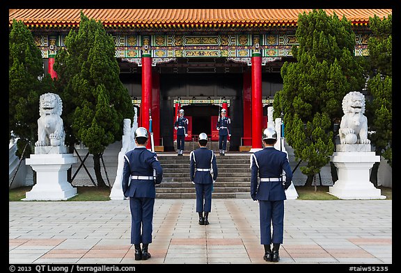 Changing of the guard ceremony, Martyrs Shrine. Taipei, Taiwan (color)