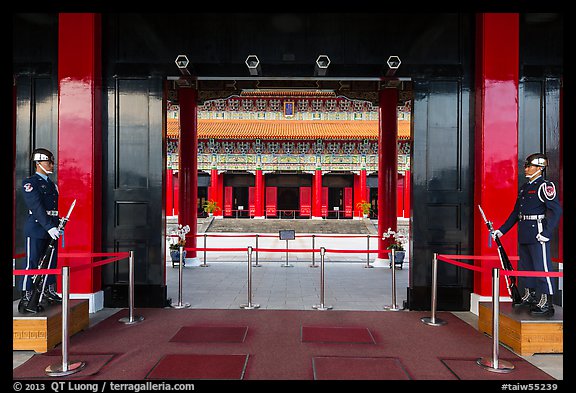 National Revolutionary Martyrs Shrine and sentries. Taipei, Taiwan