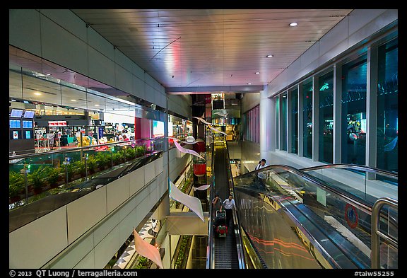 Escalators designed for luggage carts, Taoyuan Airport. Taiwan