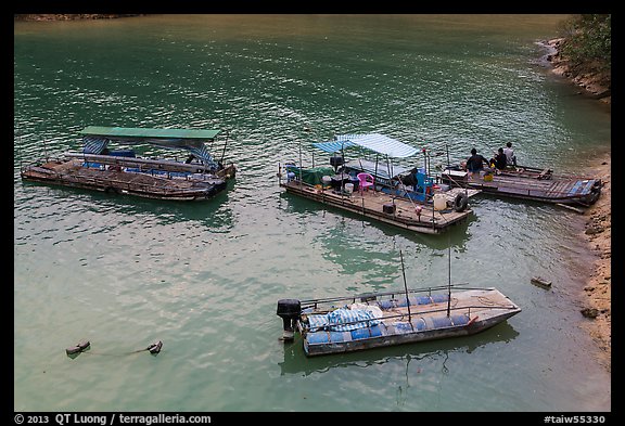 Boats and fishermen. Sun Moon Lake, Taiwan (color)
