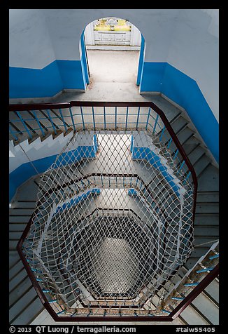 Staircase and doors, Tsen Pagoda. Sun Moon Lake, Taiwan (color)