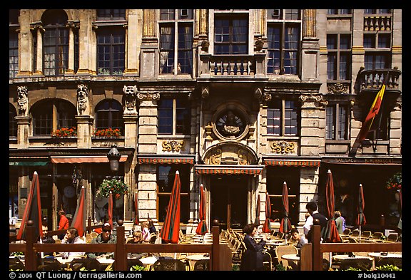 La Chaloupe d'or tavern, Grand Place. Brussels, Belgium (color)