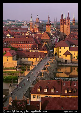 Alte Mainbrucke and Neumunsterkirche. Germany (color)
