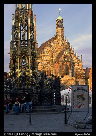 Schoner Brunnen (fountain) and Liebfrauenkirche (church of Our Lady) on Hauptmarkt. Nurnberg, Bavaria, Germany (color)