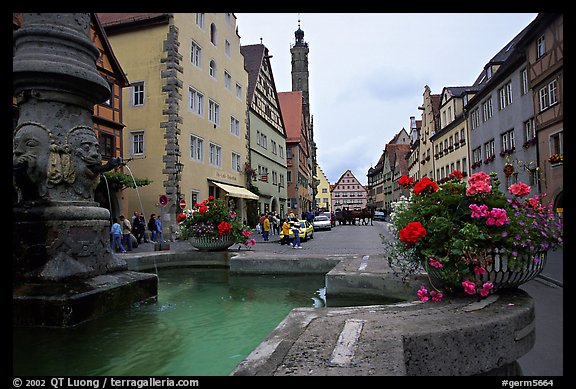 Fountain and street. Rothenburg ob der Tauber, Bavaria, Germany