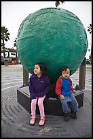 January 8, 2009.  ( color)