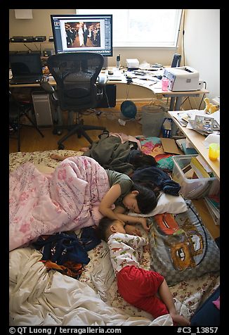March 1, 2009.  (color)
