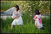 April 4, 2009.  ( color)
