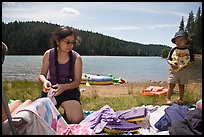 August 7, 2009.  ( color)