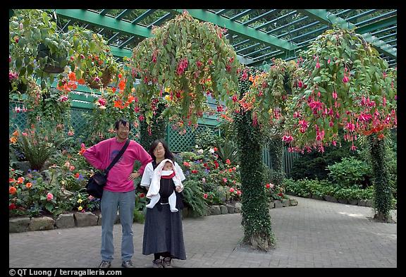 2004 Sept 02.  (color)