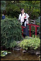 2004 Sept 02.  ( color)