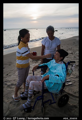 December 27, 2012.  (color)