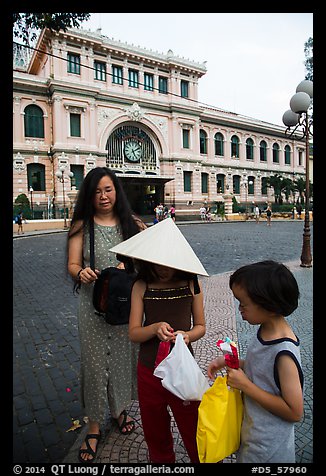 04 Jan 2013.  (color)