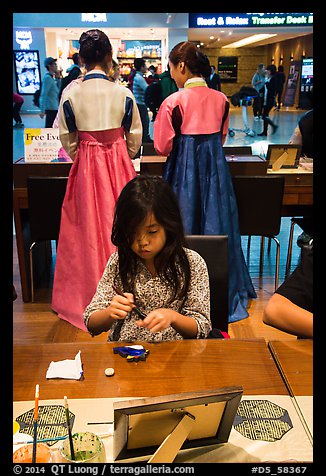 06 Jan 2013.  (color)