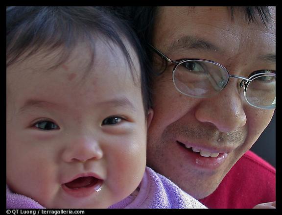 2004  Dec 31.  (color)