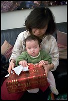 2004  Dec 24.  ( color)
