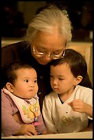 2004  Dec 31.  ( color)