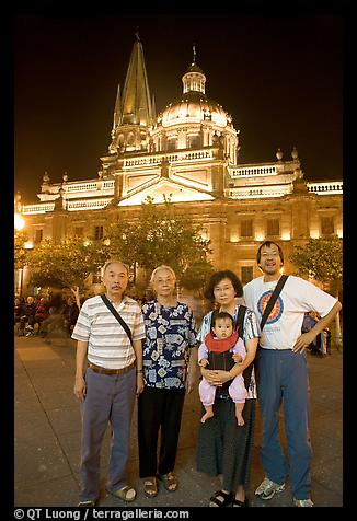 2005 Jan 08.  (color)