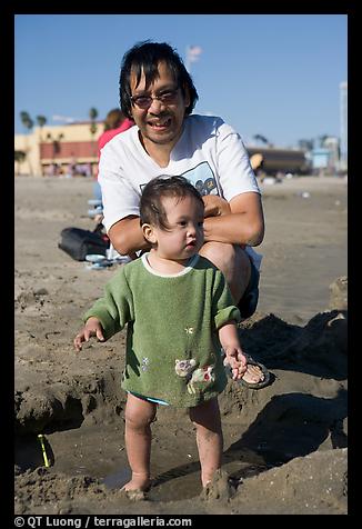 5 Jun 2005.  (color)