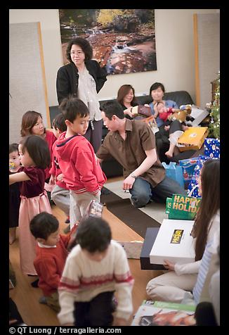 24 Dec 2005.  (color)