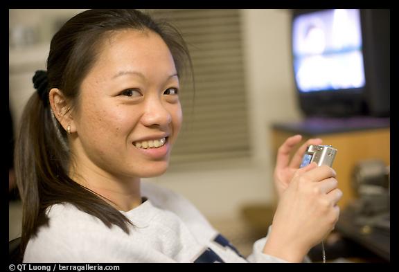 20 Feb 2006.  (color)