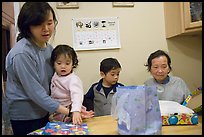 26 March 2006.  ( color)