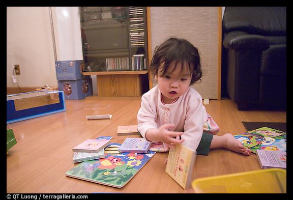 26 March 2006.  (color)