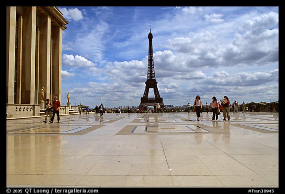 Parvis de Chaillot and Tour Eiffel. Paris, France