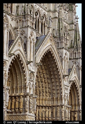 Side view of Cathedral facade, Amiens. France