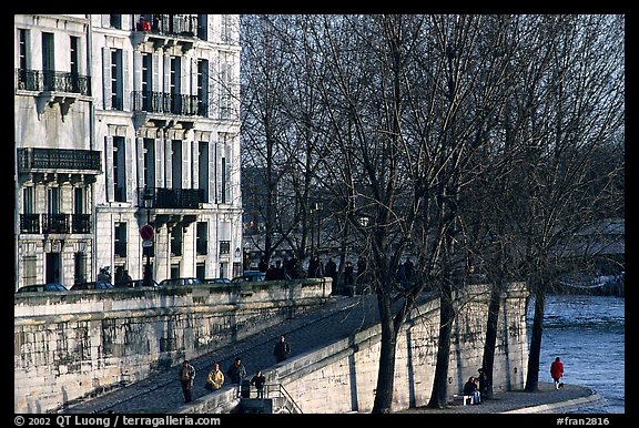 Waterfront and quay, Saint-Louis island. Paris, France (color)