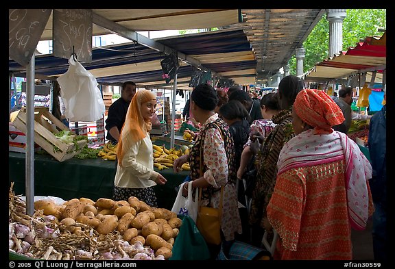 Popular street market. Paris, France (color)