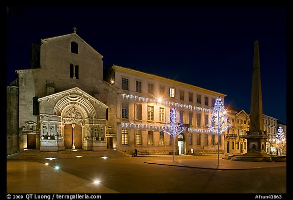 Place de la Republique and Eglise Saint Trophime at night. Arles, Provence, France