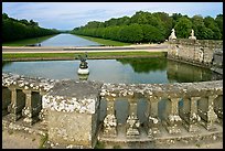 Basin and canal, Chateau de Fontainebleau park. France ( color)