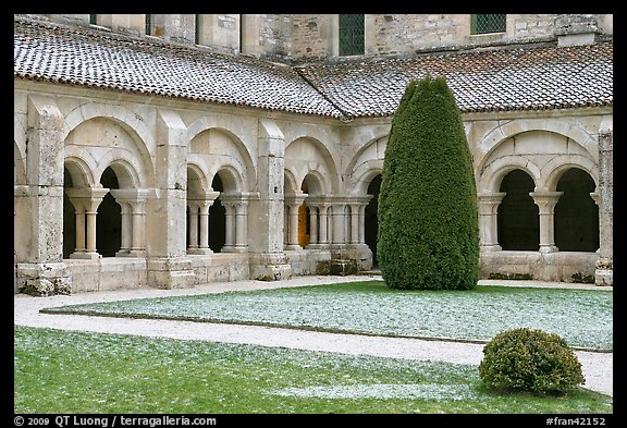Cloister courtyard with dusting of snow Abbaye de Fontenay. Burgundy, France (color)